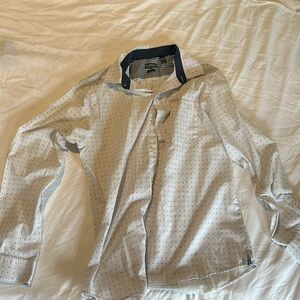 Van Heusen (never tuck) button down. Slim fit. 16 - 16 1/2. White/blue.